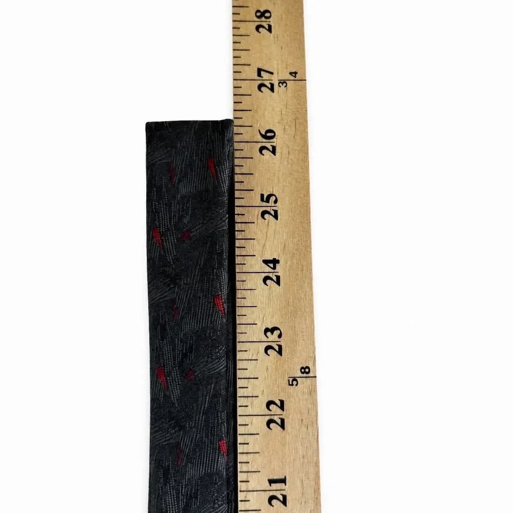 Vintage Unbranded Slim Tie Mens Black Charcoal Gray Red Fleck Abstract 57x2.75